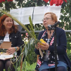 Sukkot XXL - Frau Dr. Ruth Röcher und die Pfafferin Dorothee Lücke sprechen über das jüdische Laubhüttenfest